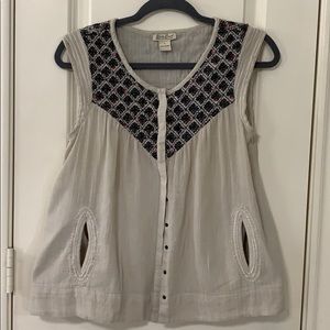 Lucky Brand Embroidered Swing Top sz S